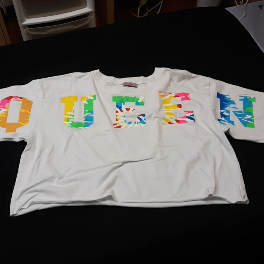 Cropped tee
